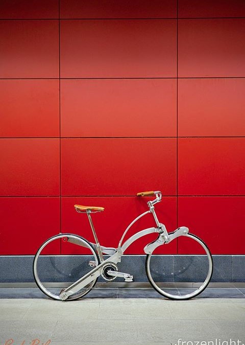 LA bici senza raggi (e pieghevole) brevettata da un italiano!